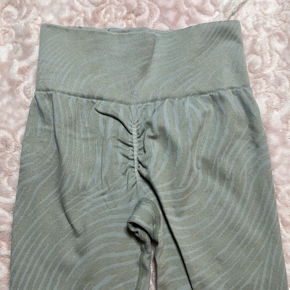 COPY - Bo&Tee leggings. Sage green. - Picture 4 of 4